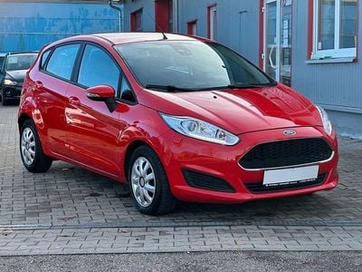 Gebraucht Ford Fiesta 95 PS (69 kW) 2017 Rot Limousine