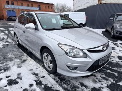 Silber Gebraucht 2012 Hyundai i30 Classic Kleinwagen | 5.999 € (Guter Preis)