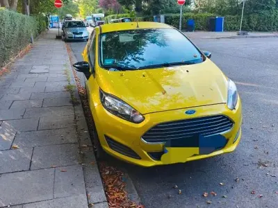 Gebraucht Ford Fiesta Trend 80 PS (58 kW) 2014 Gelb Kleinwagen