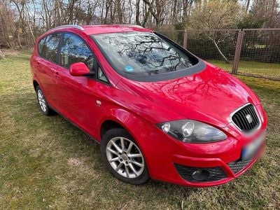 Gebraucht Seat Altea XL 105 PS (77 kW) 2011 Rot Van / Kleinbus