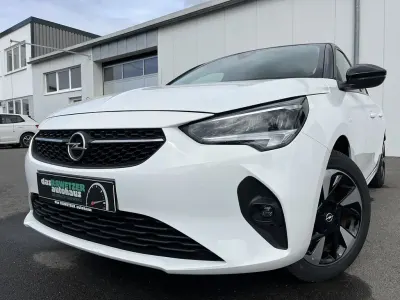 Usado Opel Corsa Edition 100 kW (136 HP) 2022 Branco Citadino