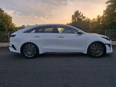 Gebraucht Kia ProCeed GT GT 204 PS (150 kW) 2024 Weiß Kleinwagen