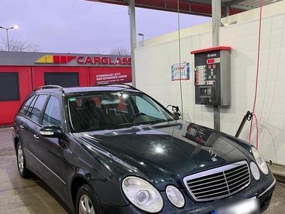 Mercedes E320