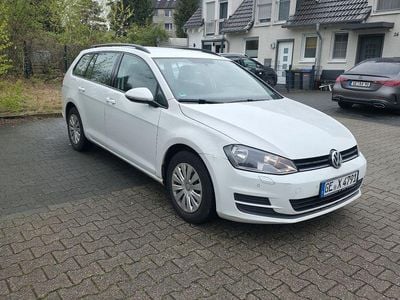 Gebraucht VW Golf VII Trendline 110 PS (80 kW) 2016 Weiß Kombi