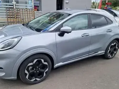 Usado Ford Puma Premium 169 HP (124 kW) 2025 Prateado SUV
