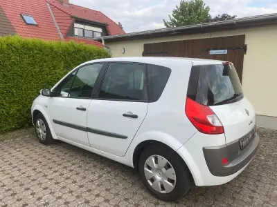 Gebraucht Renault Scénic II Expression 111 PS (81 kW) 2008 Weiß Van / Kleinbus