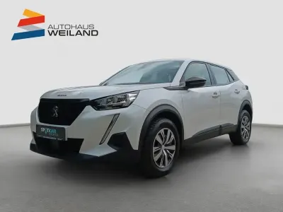 Gebraucht Peugeot 2008 Active 101 PS (74 kW) 2023 Perlmutt weiß perleffekt SUV