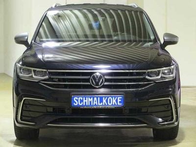 Gebraucht VW Tiguan Allspace R-line 200 PS (147 kW) 2022 Deep black pearlescent (metallic) SUV