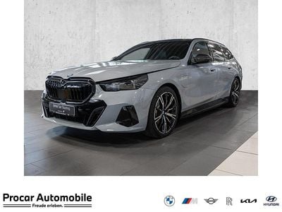 Nouă BMW 530e M Sport 299 CP (219 kW) 2025 Gri Break