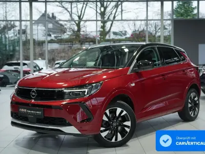 Używany Opel Grandland X Elegance 131 KM (96 kW) 2023 Czerwony SUV