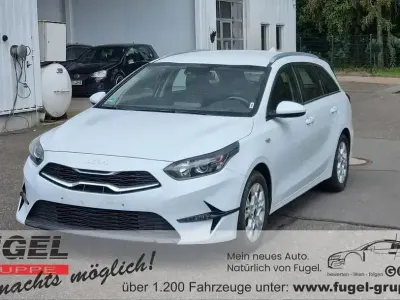 Gebraucht Kia Ceed Sportswagon Vision 160 PS (117 kW) 2022 Cararraweiss Kombi
