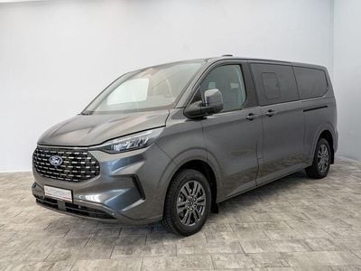 Usata Ford Tourneo Titanium 170 CV (125 kW) 2025 Grigio Monovolume