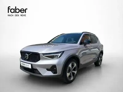 Gebraucht Volvo XC40 Plus 197 PS (144 kW) 2026 Grau SUV