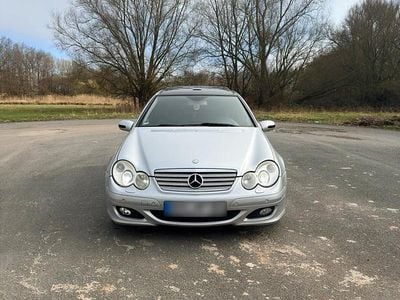 Gebraucht Mercedes C350 272 PS (200 kW) 2005 Silber Coupé