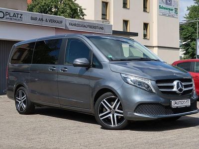 Grau Gebraucht 2019 Mercedes V250 Avantgarde Van / Kleinbus | 38.650 € (Fairer Preis)