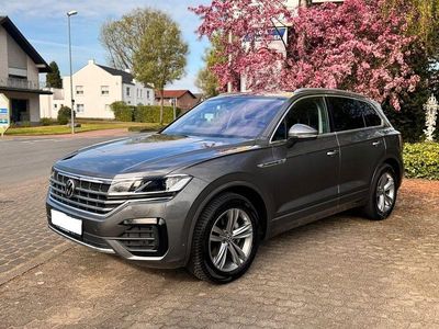 Gebraucht VW Touareg R-line 231 PS (169 kW) 2021 Grau SUV