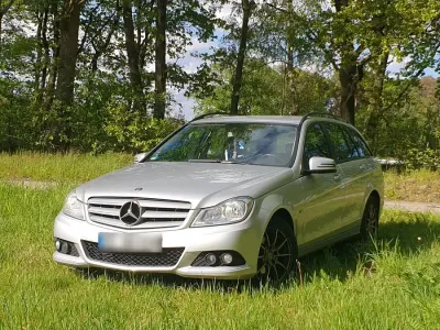 Gebraucht Mercedes C200 136 PS (100 kW) 2011 Silber Kombi