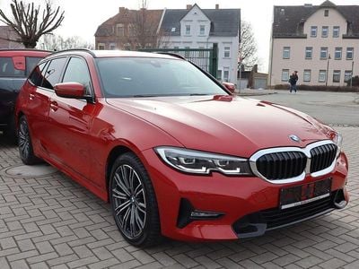 Gebraucht BMW 330 Sport Line 258 PS (189 kW) 2019 Rot Kombi