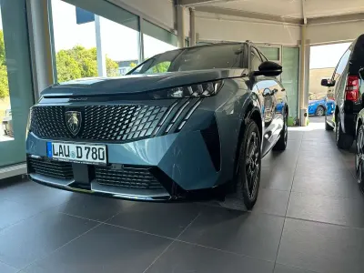 Gebraucht Peugeot 5008 GT 156 kW (213 PS) 2025 Ingaroblau Van / Kleinbus
