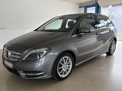 Gebraucht Mercedes B250 211 PS (155 kW) 2013 Grau Van / Kleinbus