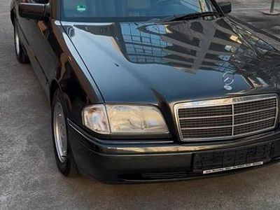 Second-hand Mercedes C280 193 CP (141 kW) 1996 Negru Berlinǎ