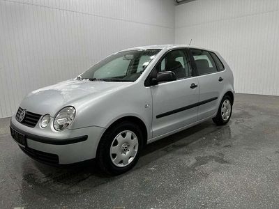 Gebraucht VW Polo 75 PS (55 kW) 2004 Reflexsilber (a7w) Kleinwagen
