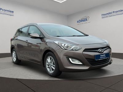 gebraucht Hyundai i30 cw 1.6 GDi Trend Automatik *NAVI*SITZHZ*PDC*