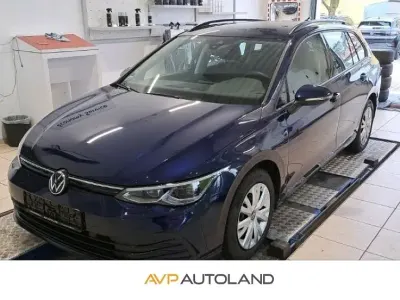 Gebraucht VW Golf VIII Life 131 PS (96 kW) 2023 Blau Kombi