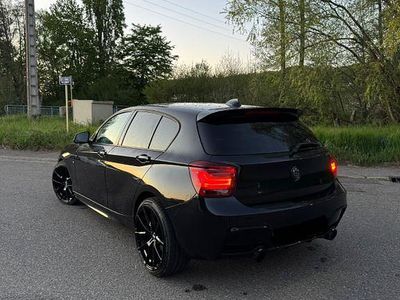 Usata BMW 120 Performance 184 CV (135 kW) 2014 Nero Utilitaria