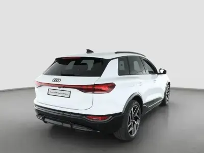 Gebraucht Audi SQ6 e-tron Ambiente 359 kW (489 PS) 2025 Weiß SUV