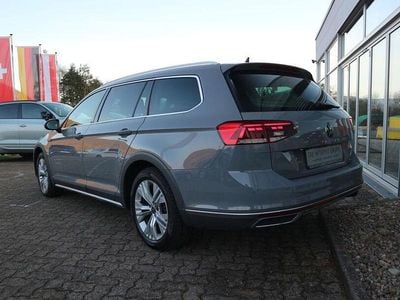 Gebraucht VW Passat Alltrack 200 PS (147 kW) 2023 Mondsteingrau Kombi