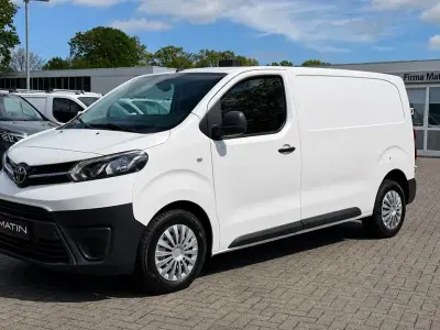 Gebraucht Toyota Proace Comfort 122 PS (89 kW) 2019 Weiß Van / Kleinbus