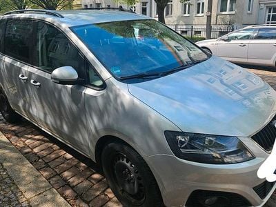 Usata Seat Alhambra 150 CV (110 kW) 2011 Argento Monovolume