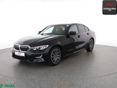 Gebraucht BMW 318 Luxury Line 150 PS (110 kW) 2022 Black sapphire Limousine
