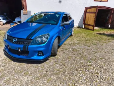 Gebraucht Opel Astra GTC OPC 241 PS (177 kW) 2009 Blau Limousine