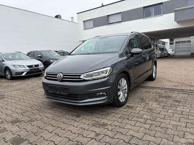 Gebraucht VW Touran Highline 150 PS (110 kW) 2018 Grau Van / Kleinbus