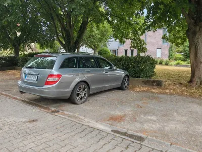 Używany Mercedes C250 204 KM (150 kW) 2010 Srebrny Kombi