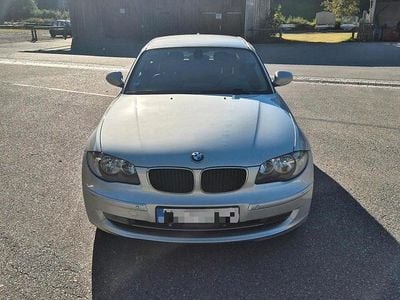 Grau Gebraucht 2011 BMW 116 Kleinwagen | 5.390 € (Fairer Preis)