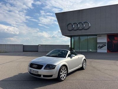 Gebraucht Audi TT Roadster Sport 179 PS (131 kW) 2000 Silber Cabrio
