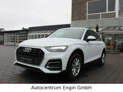 Używany Audi Q5 Basis 204 KM (150 kW) 2022 Biały SUV