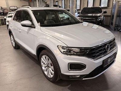 Second-hand VW T-Roc Sportline 190 CP (139 kW) 2018 Alb SUV
