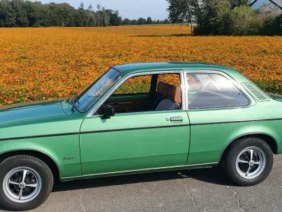 Używany Opel Kadett 60 KM (44 kW) 1977 Zielony Coupe
