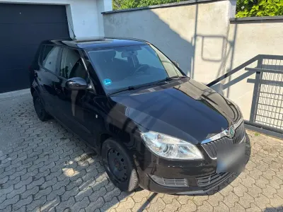 Gebraucht Skoda Fabia 105 PS (77 kW) 2010 Schwarz Limousine