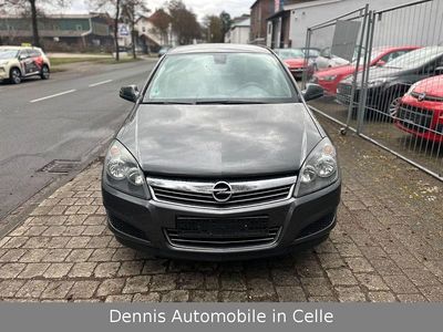 Gebraucht Opel Astra Edition 116 PS (85 kW) 2009 Rot Kombi