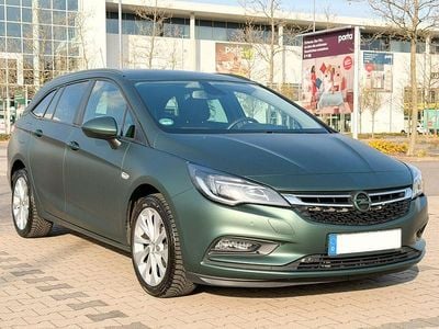Gebraucht Opel Astra Edition 125 PS (91 kW) 2019 Grün Kombi