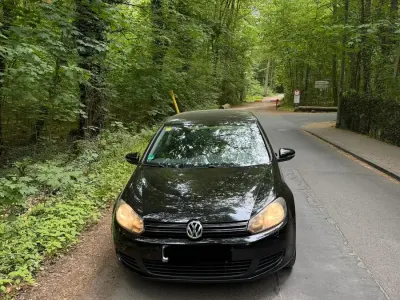Gebraucht VW Golf VI 102 PS (75 kW) 2009 Schwarz Limousine