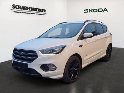 Weiß Gebraucht 2018 Ford Kuga ST-Line SUV | 16.240 € (Fairer Preis)