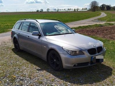 Grau Gebraucht 2005 BMW 523 Sport Line Kombi | 3.950 € (Etwas zu teuer)