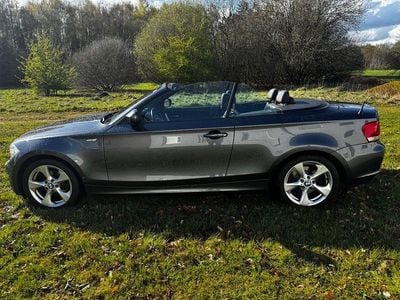 Gebraucht BMW 118 Cabriolet Comfort Edition 143 PS (105 kW) 2013 Grau Cabrio