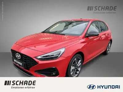 Gebraucht Hyundai i30 Advantage 115 PS (84 kW) 2026 Engine red Limousine